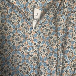 LOFT NWT Beautiful Blue Print Blouse